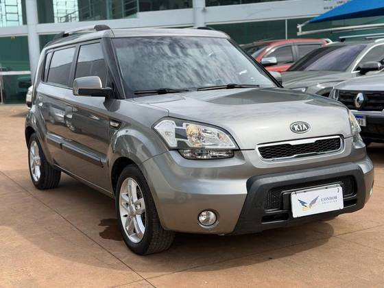 KIA SOUL 1.6 EX 16V FLEX 4P AUTOMÁTICO